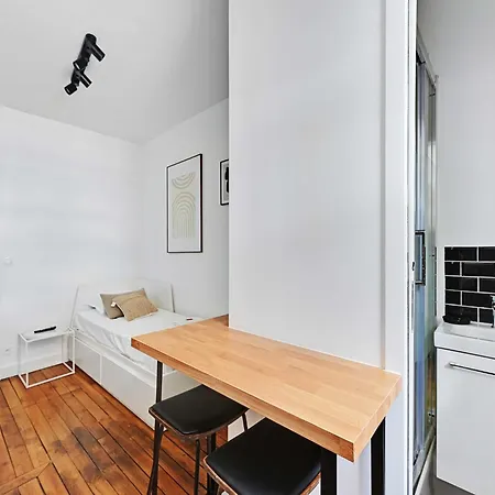 Apartment Studette View Of The Eiffel Tower Victor Hugo 2 -bail Mobilite *