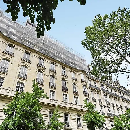 Studette View Of The Eiffel Tower Victor Hugo 2 -bail Mobilite Apartment *
